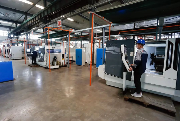 市产投集团装备制造企业上半年产销两旺(图2) 市产投集团装备制造企业上半年产销两旺(图2)